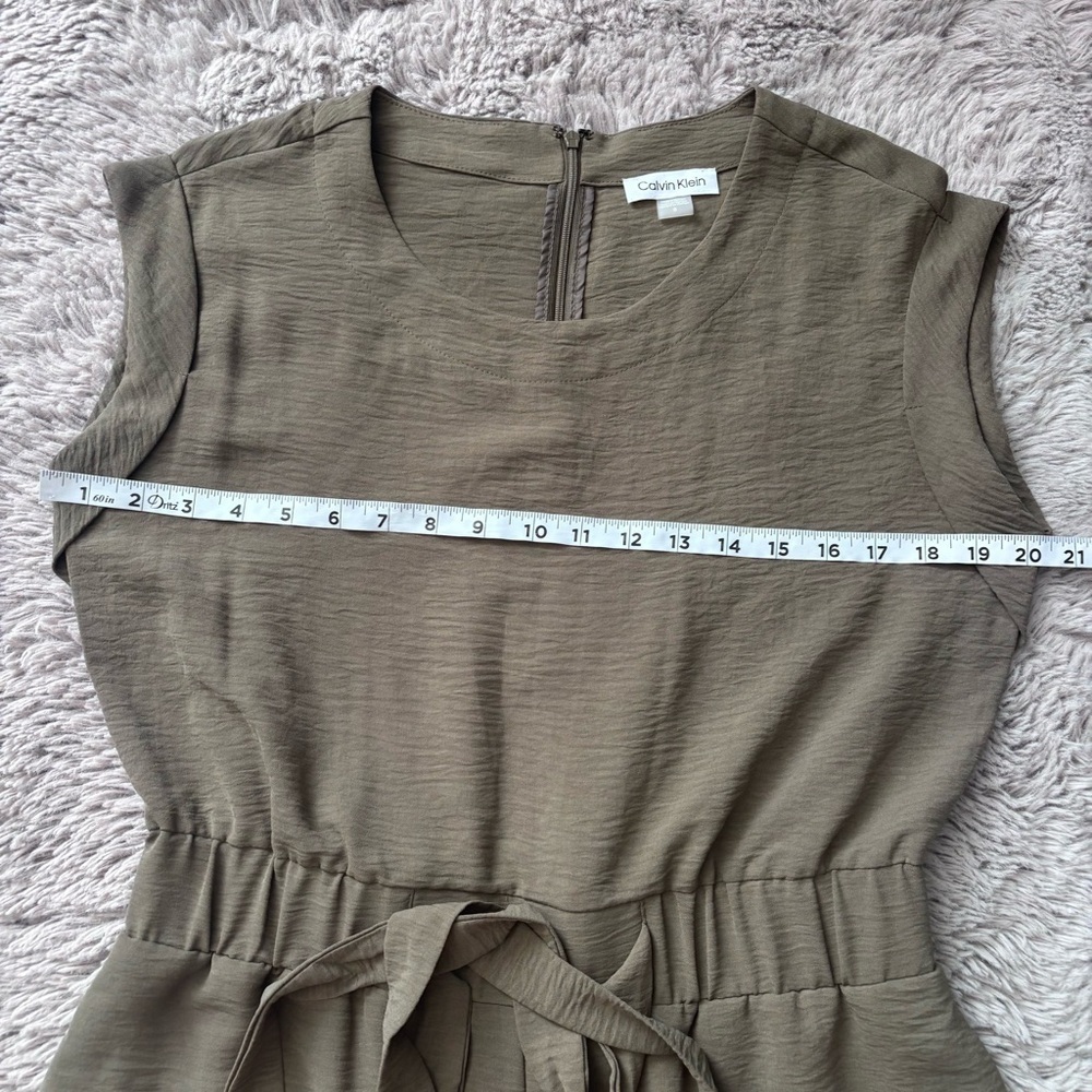Calvin Klein olive green sleeveless tie waist wide leg jumpsuit size 8 - Picture 4 of 9